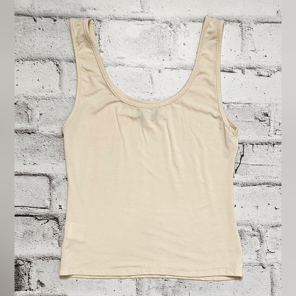 SHEIN 2 Piece Outfit. Cream Tank Top and Cream & Black Floral Shor… - Picture 3 of 9